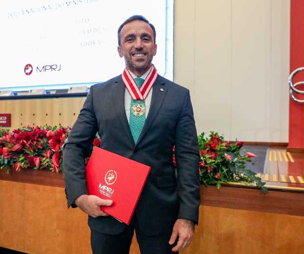 Defensor Público-Geral recebe medalha do MPRJ em sessão solene